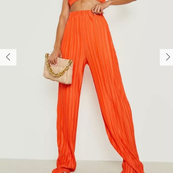 Orange two piece set. Tags attached. Never worn - Picture 3 of 3